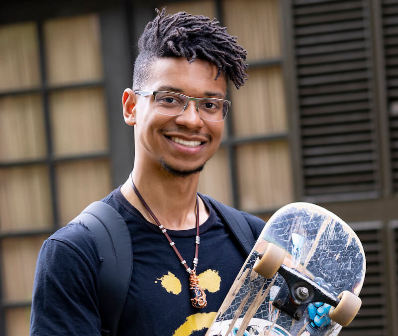 VCU student with skateboard